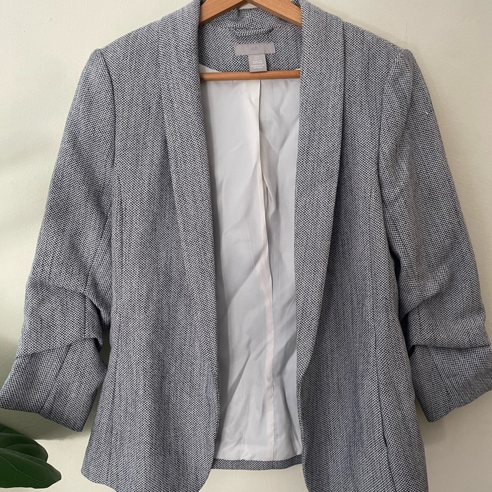 Chic Gray Blazer